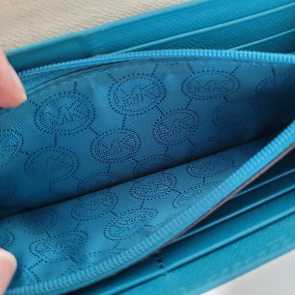 Michael Kors MK Navy Blue Color Block Wallet Clutch Large Logo Saffiano Leather - Picture 4 of 12